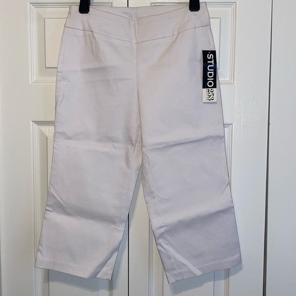 Studio 253 Petite Women’s White Capri Pants - Picture 1 of 5